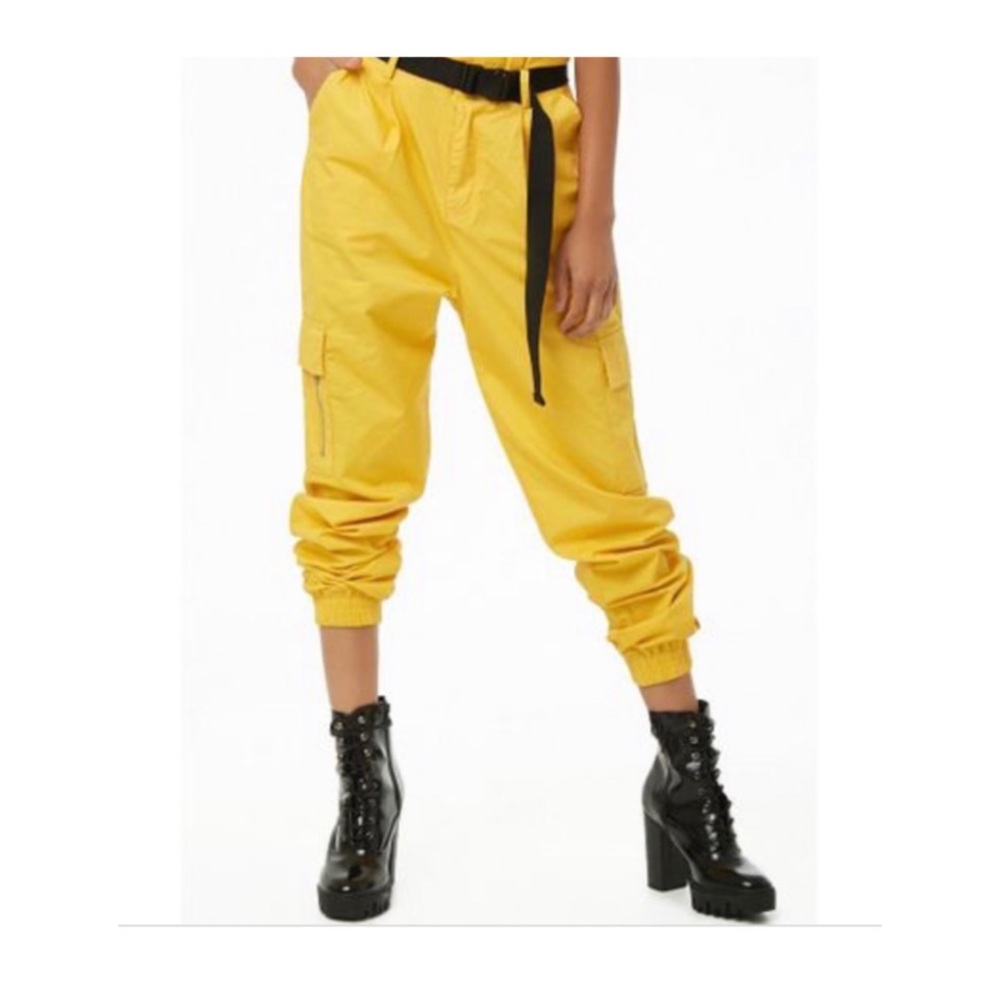 Forever 21 Cotton Cargo Pants in Yellow